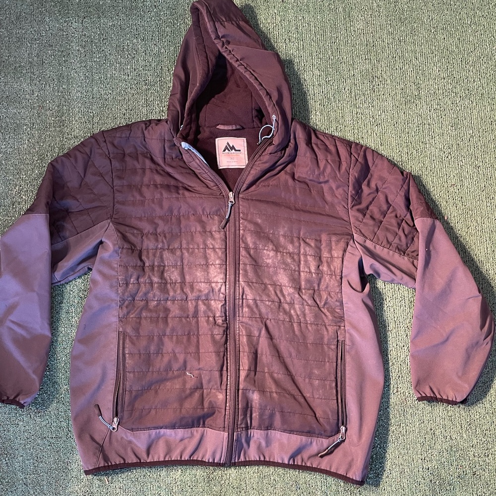 Mens mountain club jacket size XL